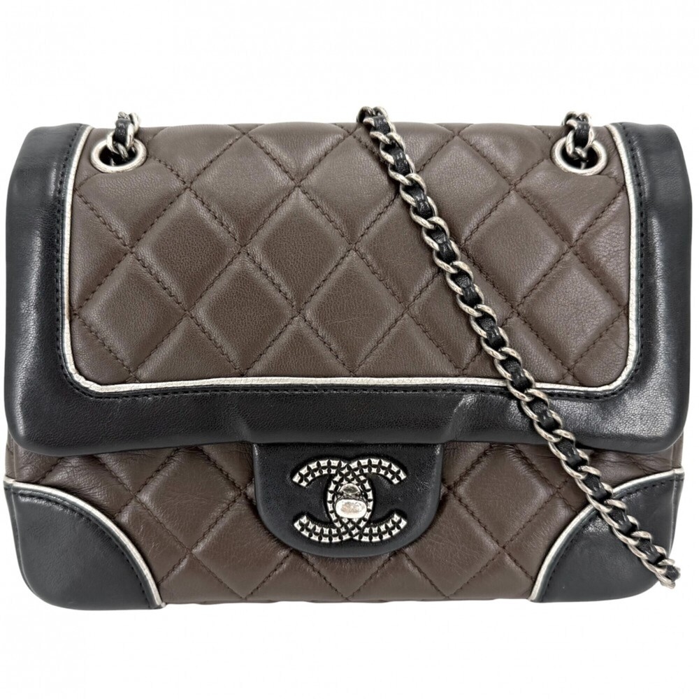 Chanel women's shoulder bag, Matelassé, Paris Salzburg collection, Tyrolean s...